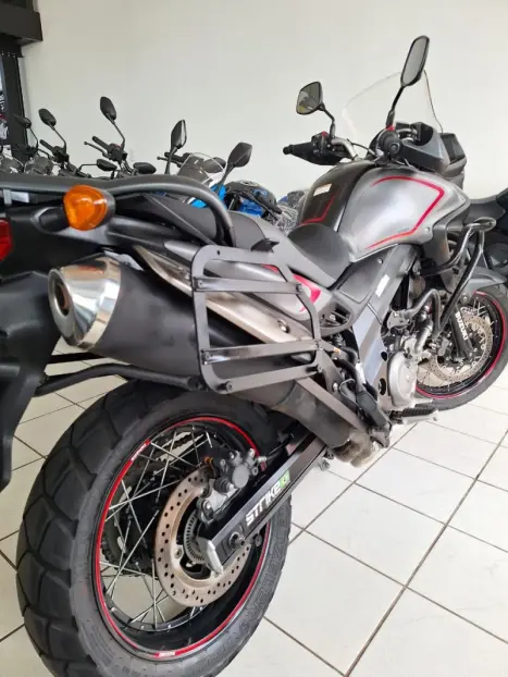 SUZUKI V-Strom DL 650 XT, Foto 13