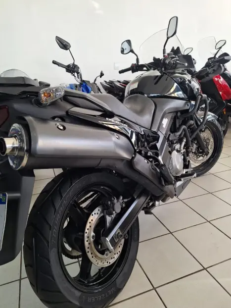SUZUKI V-Strom DL 650 , Foto 8