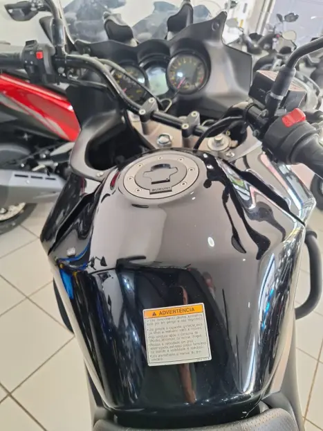 SUZUKI V-Strom DL 650 , Foto 10