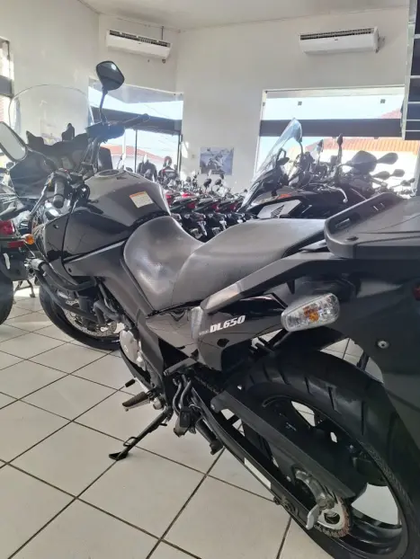 SUZUKI V-Strom DL 650 , Foto 13