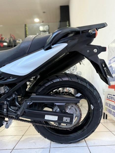 SUZUKI V-Strom DL 650 ABS, Foto 4