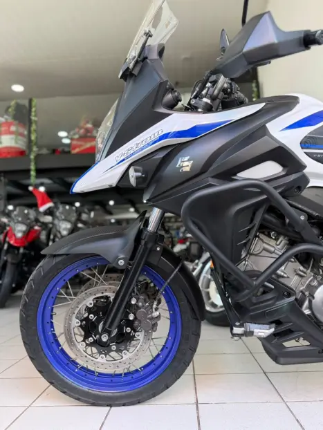 SUZUKI V-Strom DL 650 XT, Foto 13