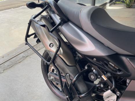 SUZUKI V-Strom DL 650 ABS, Foto 4