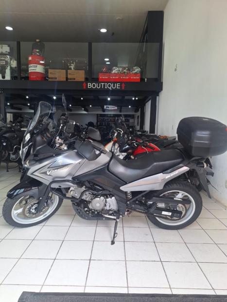 SUZUKI V-Strom DL 650 , Foto 2