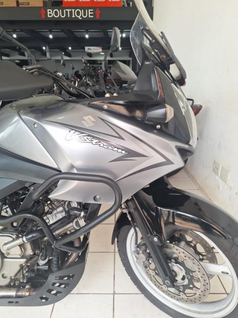 SUZUKI V-Strom DL 650 , Foto 10