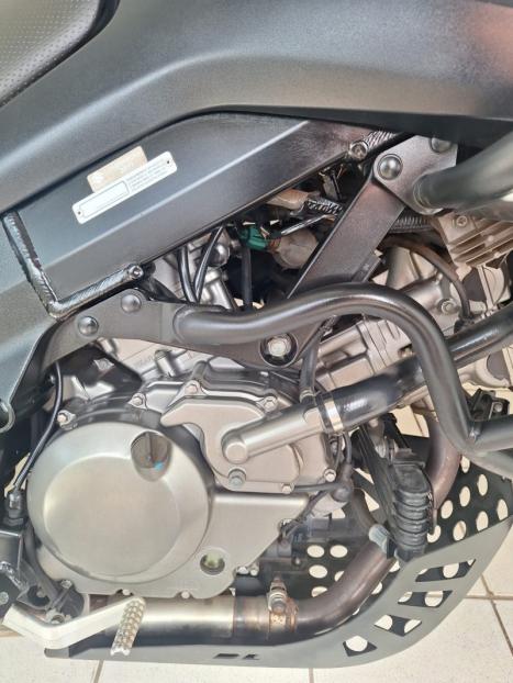 SUZUKI V-Strom DL 650 , Foto 17