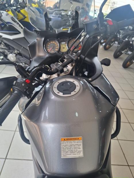 SUZUKI V-Strom DL 650 , Foto 18