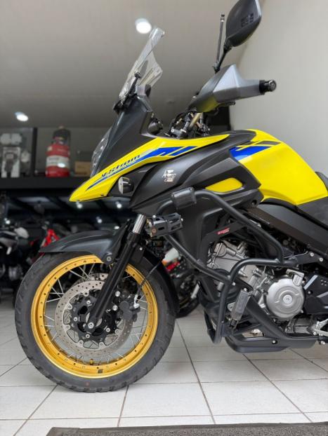 SUZUKI V-Strom DL 650 XT, Foto 2