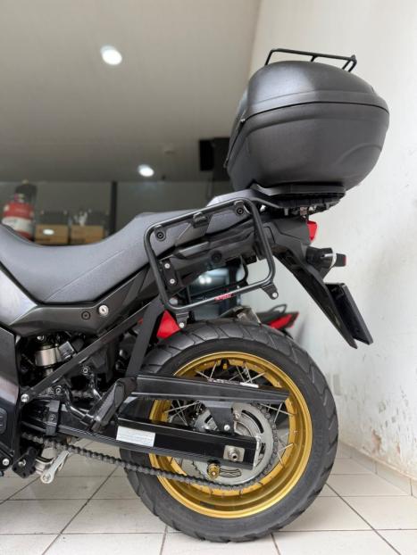 SUZUKI V-Strom DL 650 XT, Foto 8