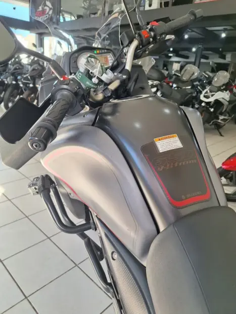 SUZUKI V-Strom DL 650 XT, Foto 15
