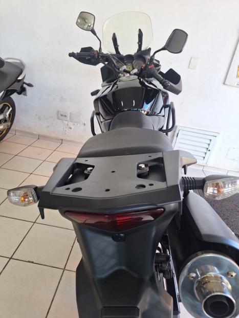SUZUKI V-Strom DL 650 , Foto 9