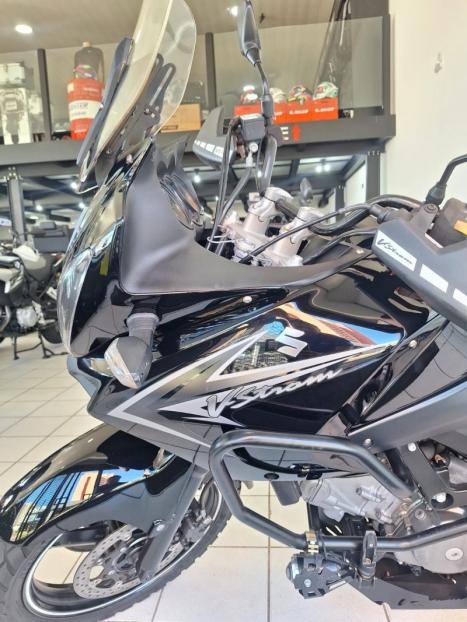 SUZUKI V-Strom DL 650 , Foto 12