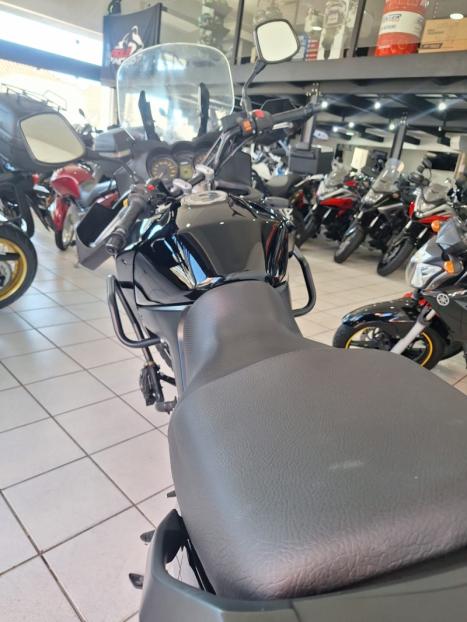 SUZUKI V-Strom DL 650 , Foto 16