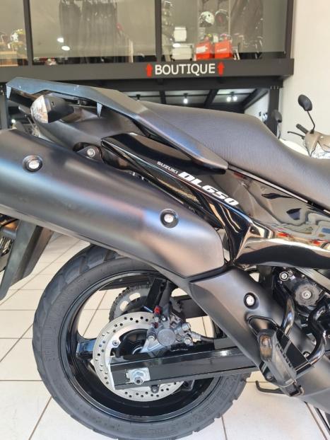 SUZUKI V-Strom DL 650 , Foto 5