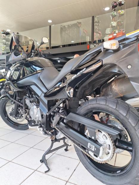 SUZUKI V-Strom DL 650 , Foto 8