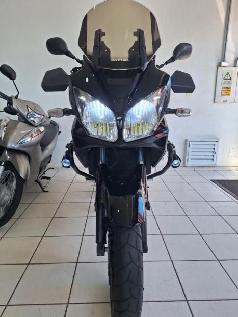 SUZUKI V-Strom DL 650 , Foto 10