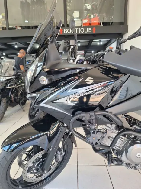 SUZUKI V-Strom DL 650 , Foto 18
