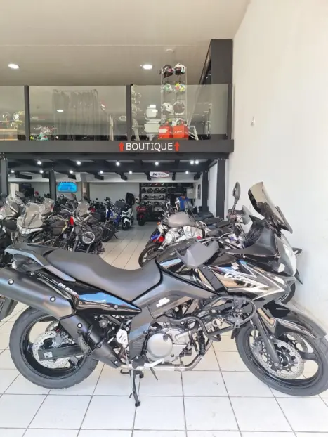 SUZUKI V-Strom DL 650 , Foto 20