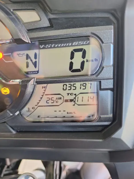 SUZUKI V-Strom DL 650 XT, Foto 3