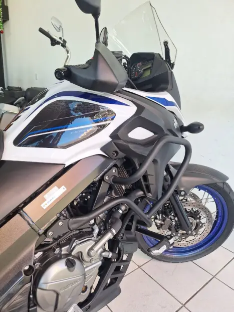 SUZUKI V-Strom DL 650 XT, Foto 12