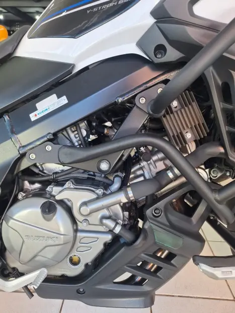 SUZUKI V-Strom DL 650 XT, Foto 13