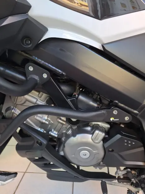 SUZUKI V-Strom DL 650 XT, Foto 18