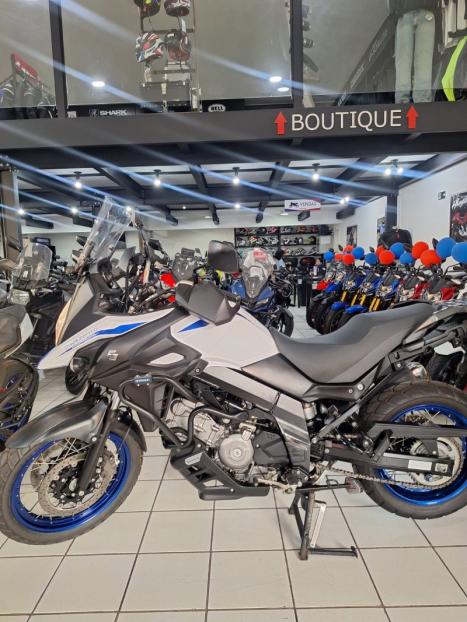 SUZUKI V-Strom DL 650 XT, Foto 2