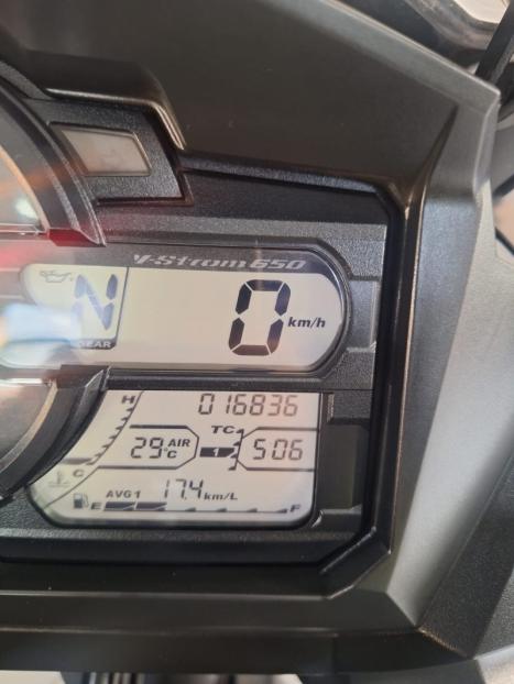 SUZUKI V-Strom DL 650 XT, Foto 3