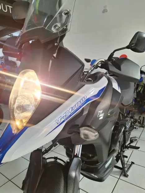 SUZUKI V-Strom DL 650 XT, Foto 14