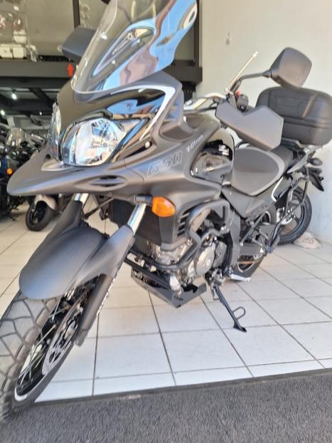 SUZUKI V-Strom DL 650 XT, Foto 4