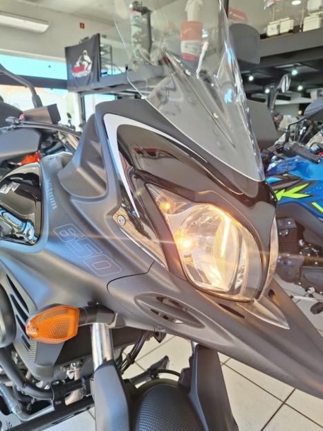 SUZUKI V-Strom DL 650 XT, Foto 20