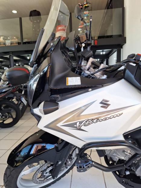 SUZUKI V-Strom DL 650 , Foto 10