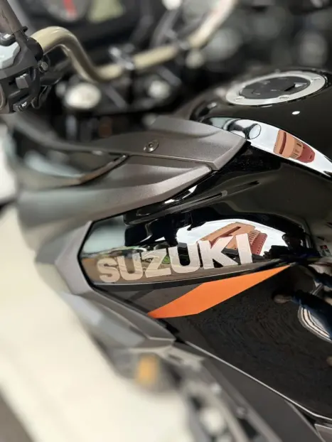 SUZUKI V-Strom DL 650 XT, Foto 13