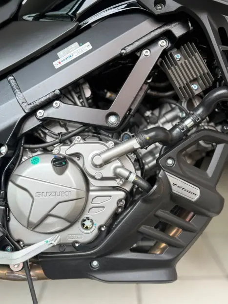 SUZUKI V-Strom DL 650 XT, Foto 14