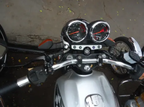 SUZUKI Yes 125 EN, Foto 3