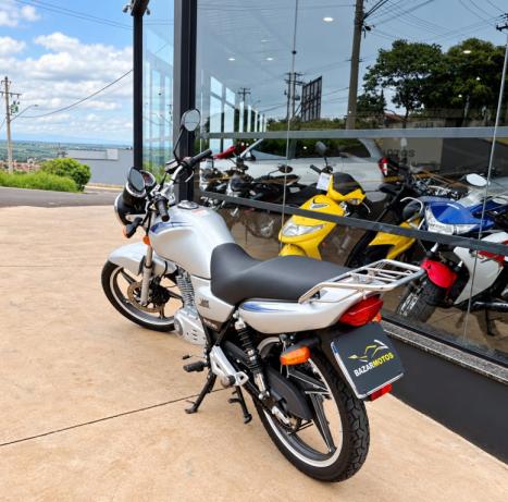 SUZUKI Yes 125 EN, Foto 6