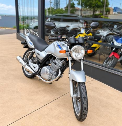 SUZUKI Yes 125 EN, Foto 7