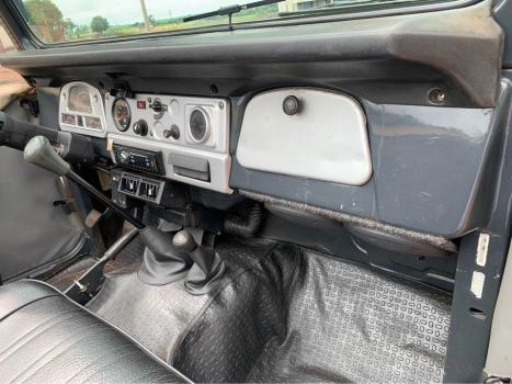 TOYOTA Bandeirante 3.7 4X4 DIESEL TETO R�GIDO, Foto 5