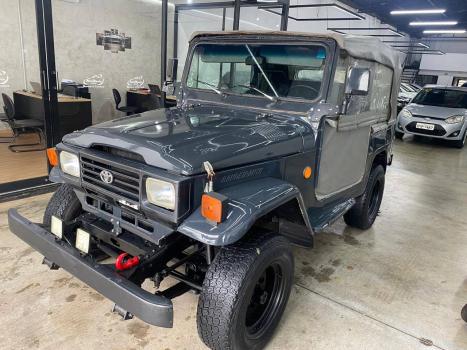 TOYOTA Bandeirante 3.7 4X4 DIESEL TETO RÍGIDO, Foto 2
