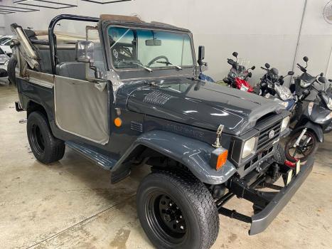 TOYOTA Bandeirante 3.7 4X4 DIESEL TETO RÍGIDO, Foto 4
