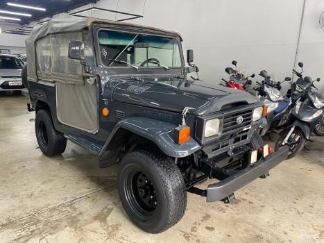 TOYOTA Bandeirante 3.7 4X4 DIESEL TETO RÍGIDO, Foto 6