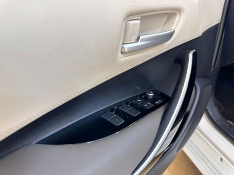 TOYOTA Corolla 1.8 16V 4P FLEX H�BRIDO ALTIS A PREMIUM AUTOM�TICO CVT, Foto 13