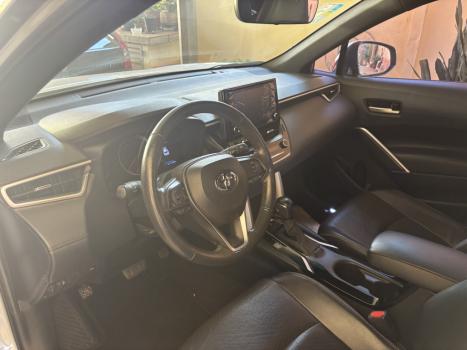 TOYOTA Corolla Cross 2.0 16V 4P FLEX VVT-IE XRE DIRECT SHIFT AUTOM�TICO CVT, Foto 3