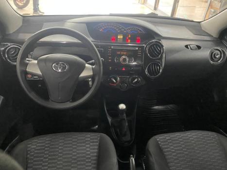 TOYOTA Etios Hatch 1.5 16V 4P FLEX XS, Foto 6