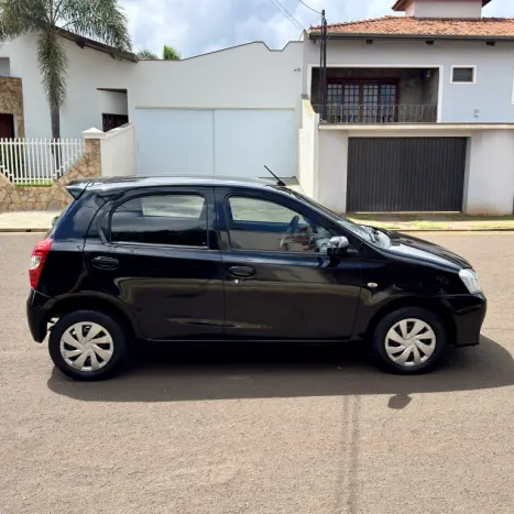 TOYOTA Etios Hatch 1.5 16V 4P FLEX XS AUTOM�TICO, Foto 7