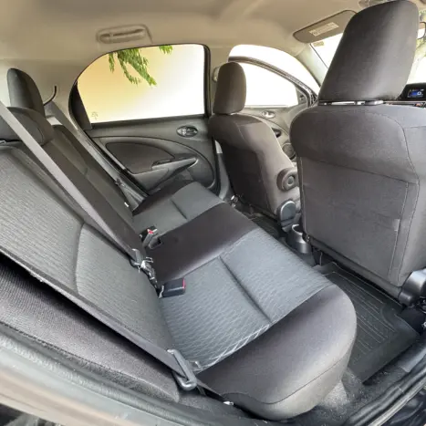 TOYOTA Etios Hatch 1.5 16V 4P FLEX XS AUTOM�TICO, Foto 14