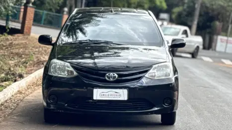 TOYOTA Etios Hatch 1.3 16V 4P FLEX XS, Foto 2