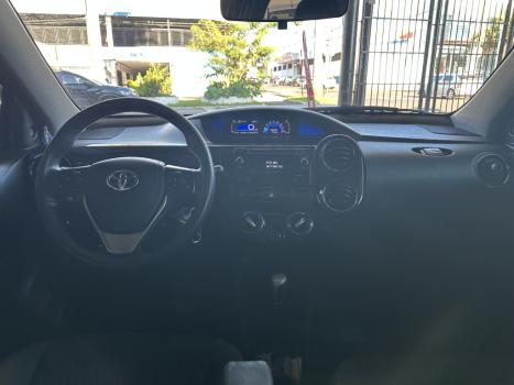 TOYOTA Etios Hatch 1.5 16V 4P FLEX XS AUTOM�TICO, Foto 6
