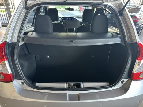 TOYOTA Etios Hatch 1.5 16V 4P FLEX XS AUTOM�TICO, Foto 11