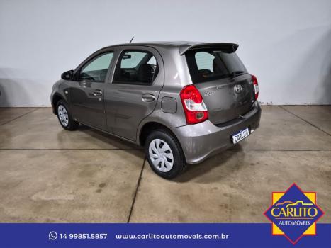 TOYOTA Etios Hatch 1.3 16V 4P FLEX X, Foto 2